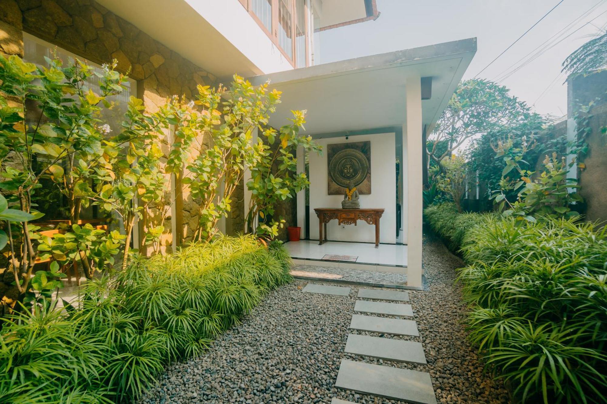 Villa C31 Seminyak Buitenkant foto